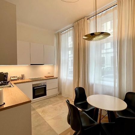 Ferienwohnung Zentrale Wohlfuehloase Wien Exterior foto